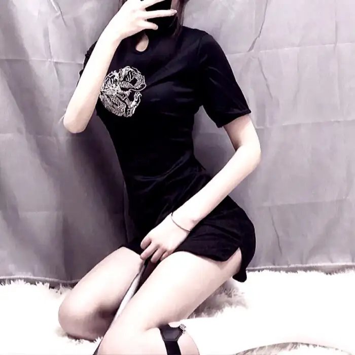 厕所的圣母像